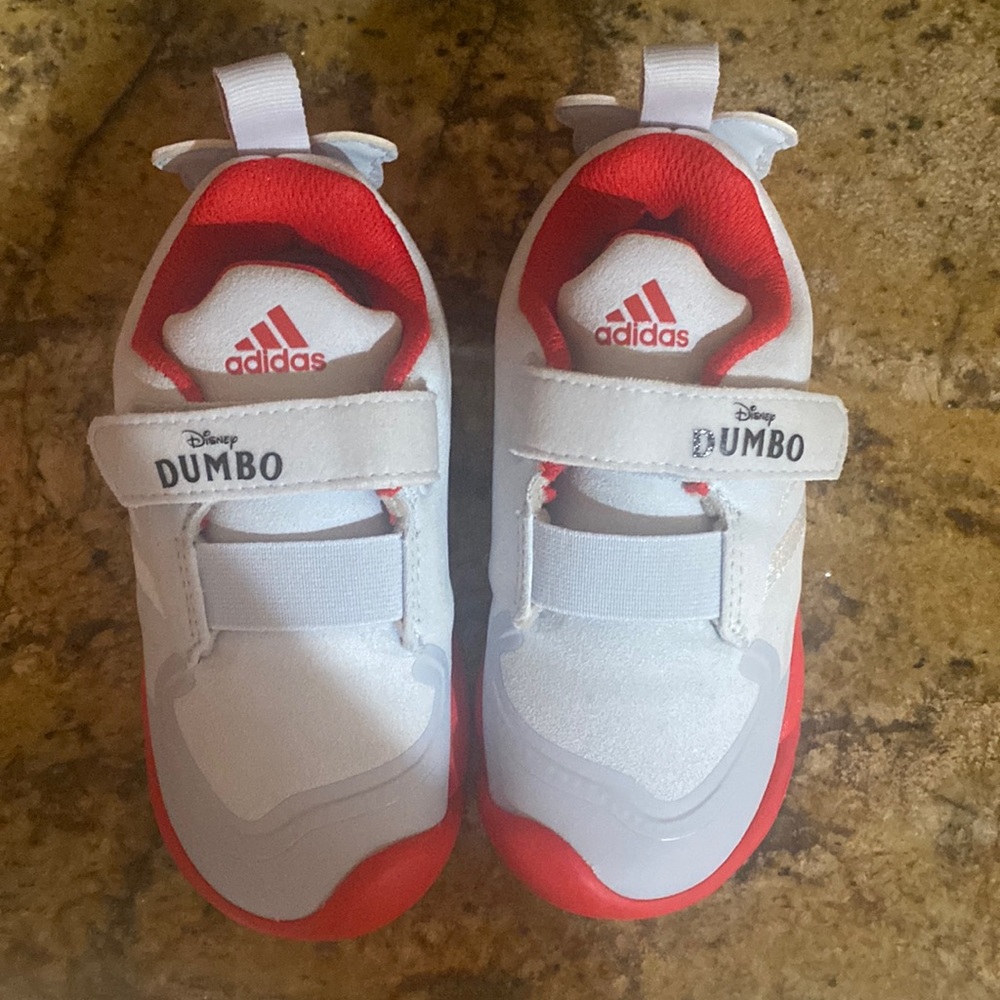 Brand new never worn Adidas Dumbo Sneaker